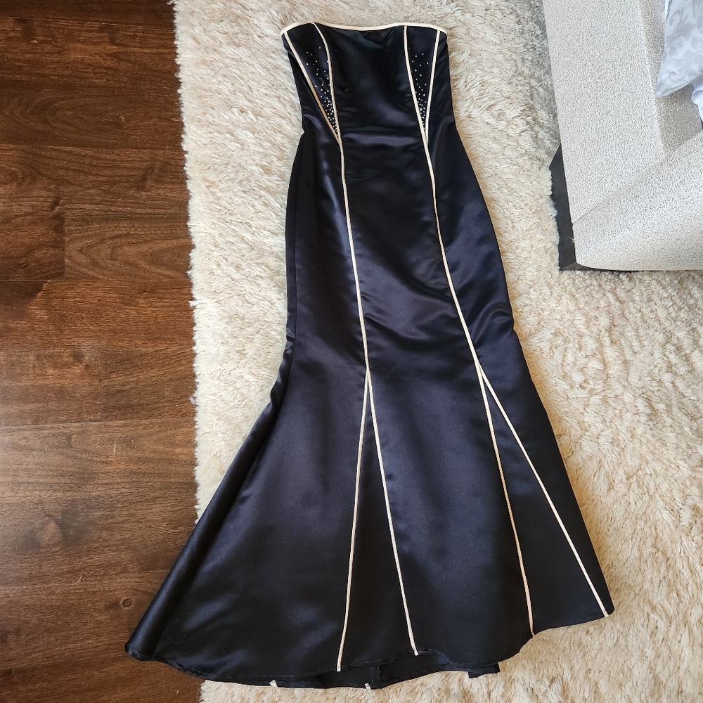 Scott McClintock Vintage Black and White Formal Gown
